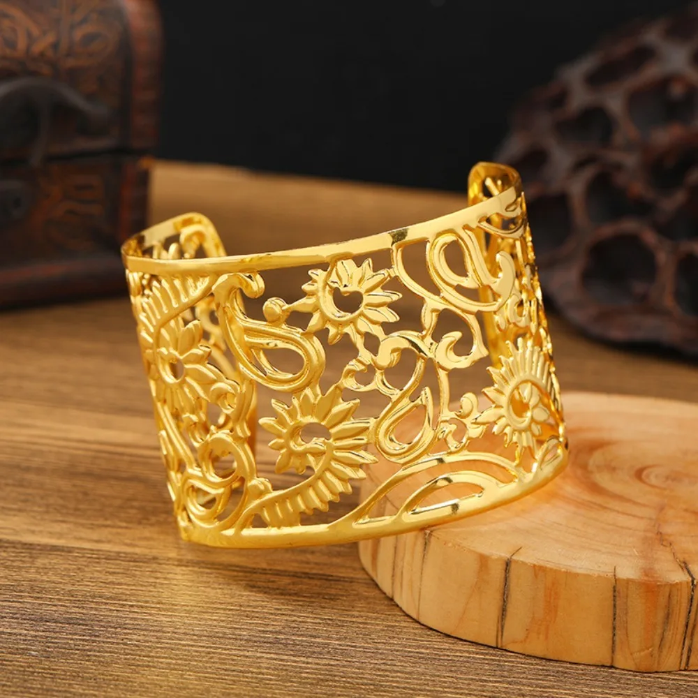 Dunhuang Golden Wide Bracelet Vintage Ancient Dai Style Bracelet Exquisite Ethnic Bohemian Bangles The Water-Sprinkling Festival