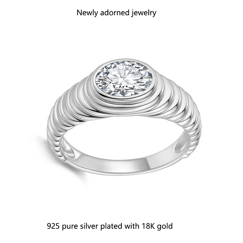

A beautifully crafted and fashionable pure silver ring with an irregular shape, featuring a D-color moissanite gemstone measurin