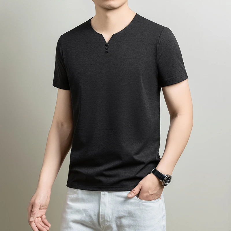 Herren-T-Shirt mit kurzem Arm und V-Ausschnitt, atmungsaktiv, bequemer Stoff für ganztägigen Komfort, lässiger Stil und Alltagskleidung. – Detail 24