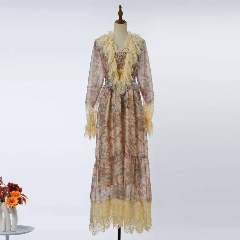 

Женское платье макси с ретро-принтом, обильной вышивкой, удлиненное, приталенное, с кружевной отделкой, V-образным вырезом, для стройного силуэта, весна 2026