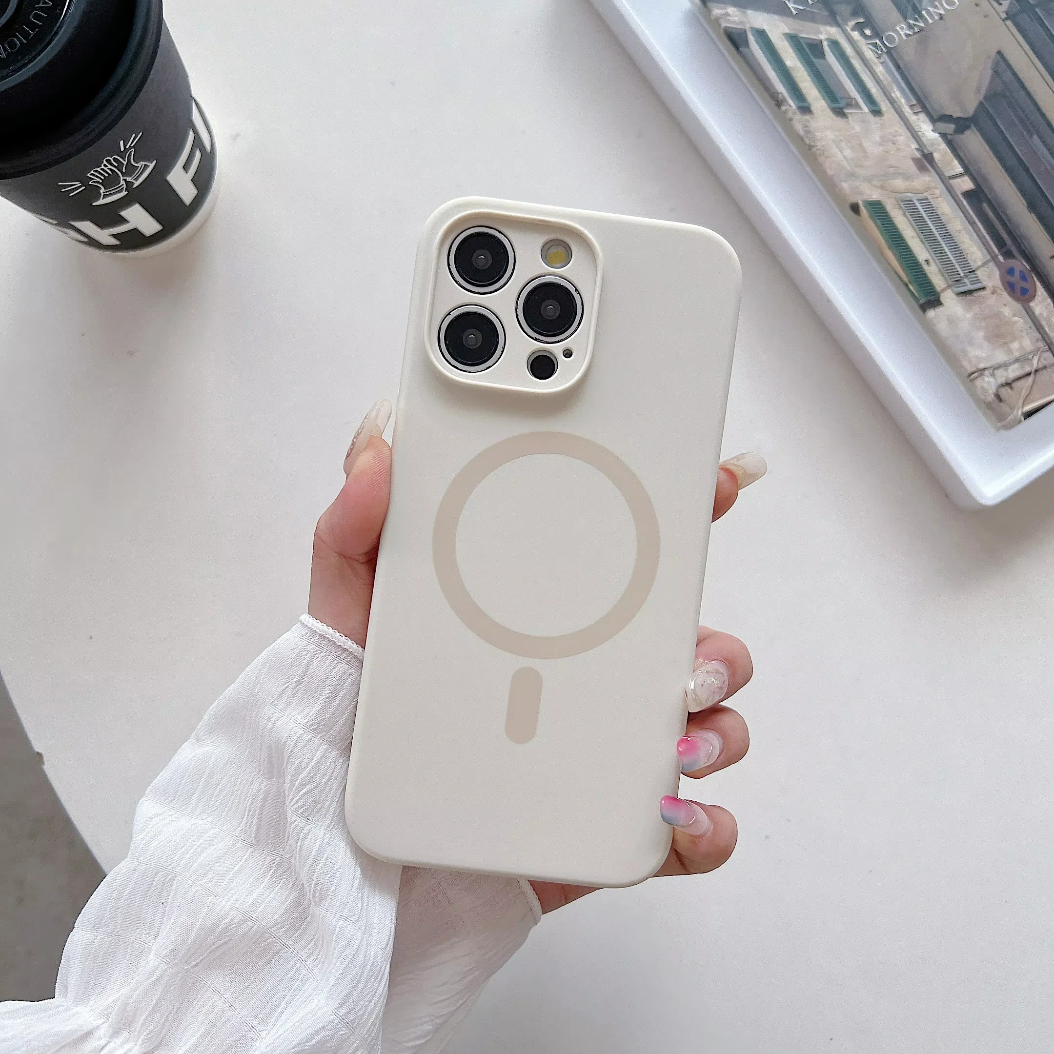 Fashion Bright Fluorescent Liquid Silicone Magnetic for Magsafe Case For iPhone 16 15 14 13 Pro Max Wireless Charge Candy Cover