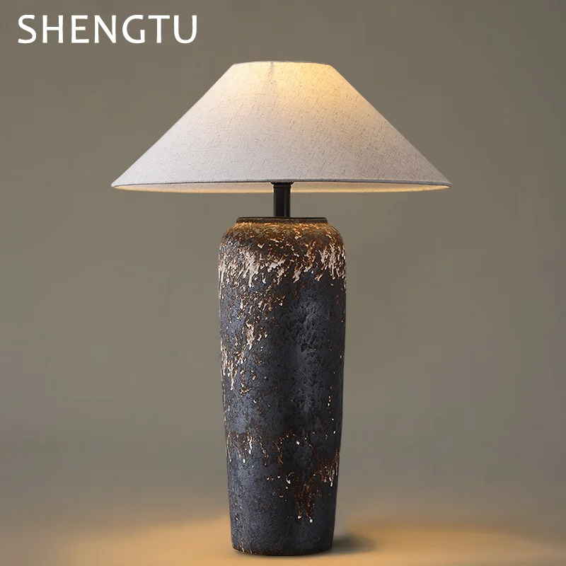 Cama y desayuno, sala de estar, dormitorio, maceta de cerámica, lámpara de escritorio, decoración zen del hotel