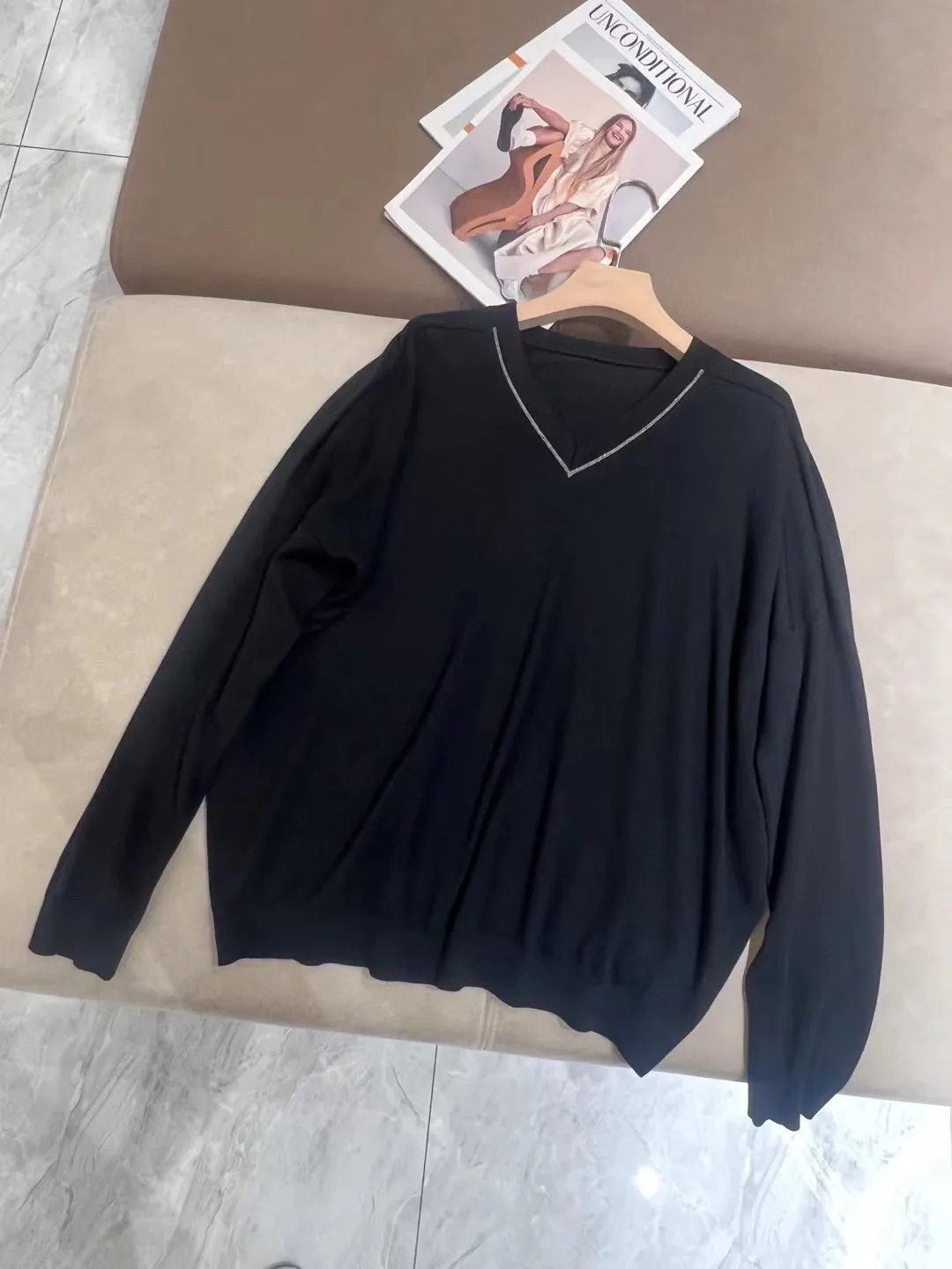 Autumn V-neck pure cashmere long sleeved sweater