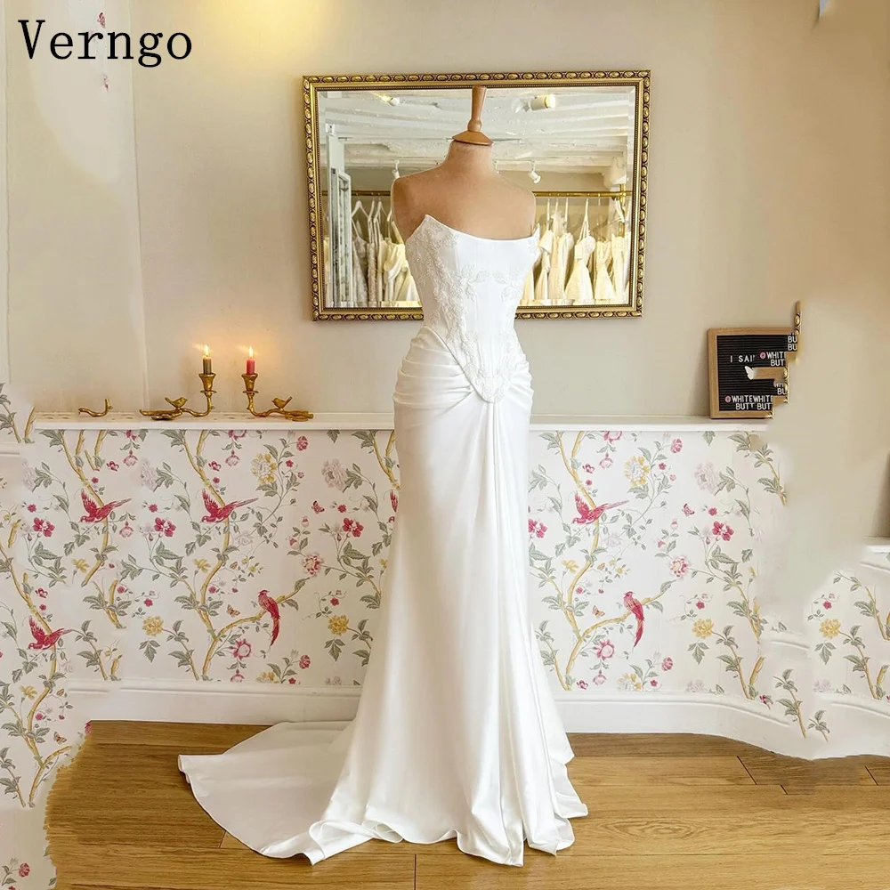 Verngo lvory Crepe Wedding Dress Strapless Mermaid  Bridal Gowns Pleat Sweap Train Bride Dress Customized vestido de satén