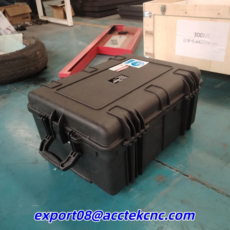 Powerful Laser Cleaning Machine Pulse Laser 100w 200w 300W Suitcase Pulsed Laser Cleaning Machine For Metal And Wood Cleaning