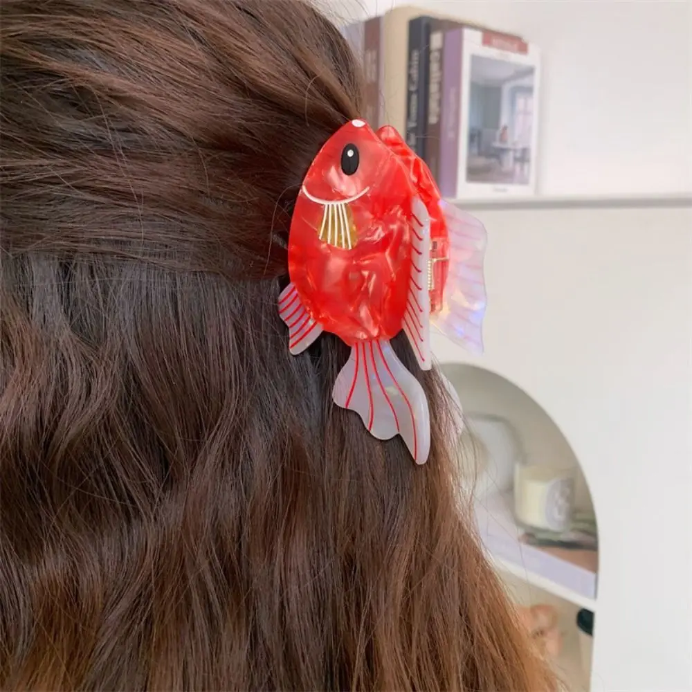 

Милая заколка-краб для волос в виде золотой рыбки из ацетата, с разноцветным геометрическим узором, в виде морского животного, большая, женская, аксессуар для волос
