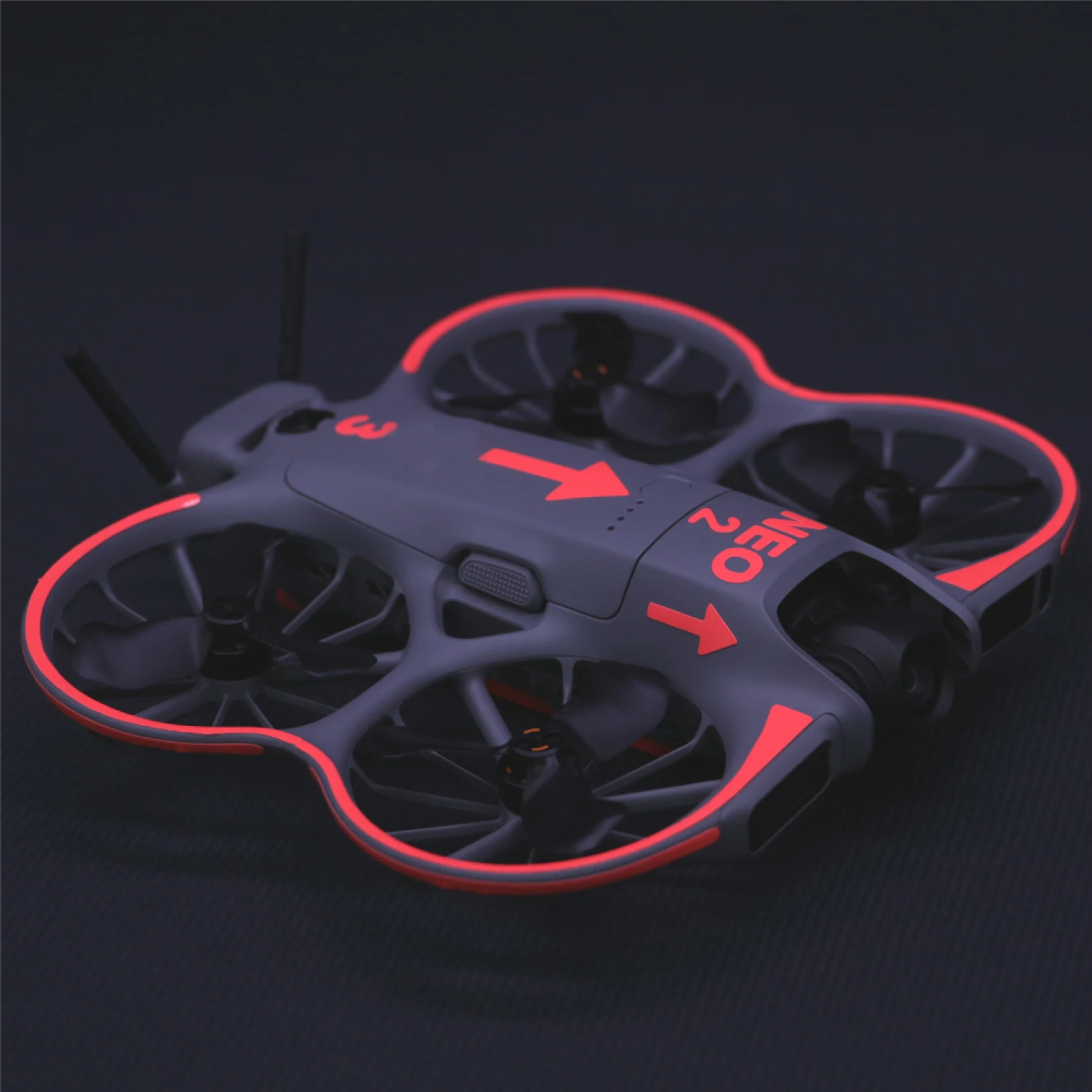 طبقة رقيقة واقية للجسم لـ DJI NEO 2 ملصقات مضيئة ملونة متوهجة في الظلام ملصق مضاد للخدش ملحقات طيران ليلية بدون طيار