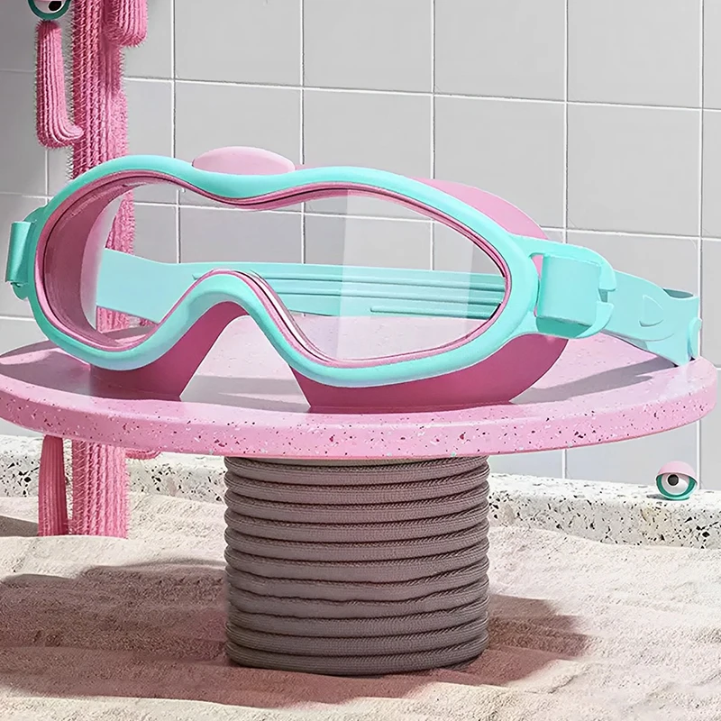 Teenagers aged 3-8 years old with large frame swimming goggles and flat light swimming goggles
