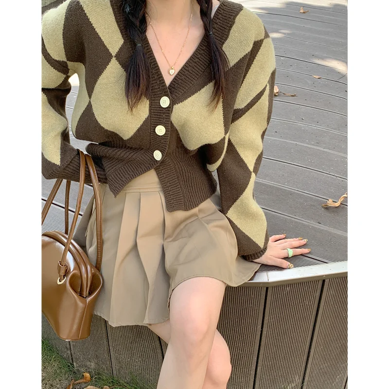 Women's Fashion New Style Brown Rhombus Knitted Cardigan Vintage Recreational Temperament Blouse Versatile V-neck Coat Winter