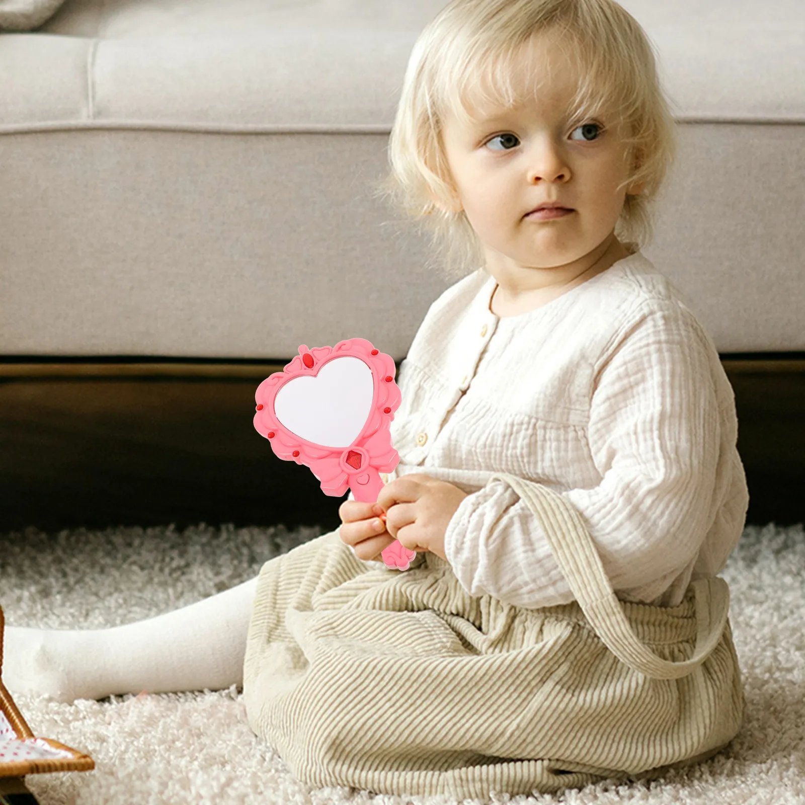 

Children's Glowing LED Light Up Handheld Mirror Girls Festival Birthday Role Playing Fun Hand Mirrors