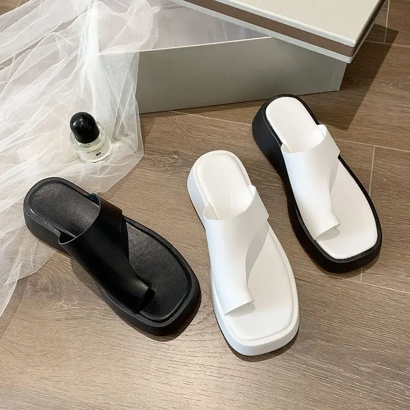 Sandals and slippers Women wear the 2023 summer Korean low-heeled daily casual slip-toe flip-flop thick bottom muffin slippers