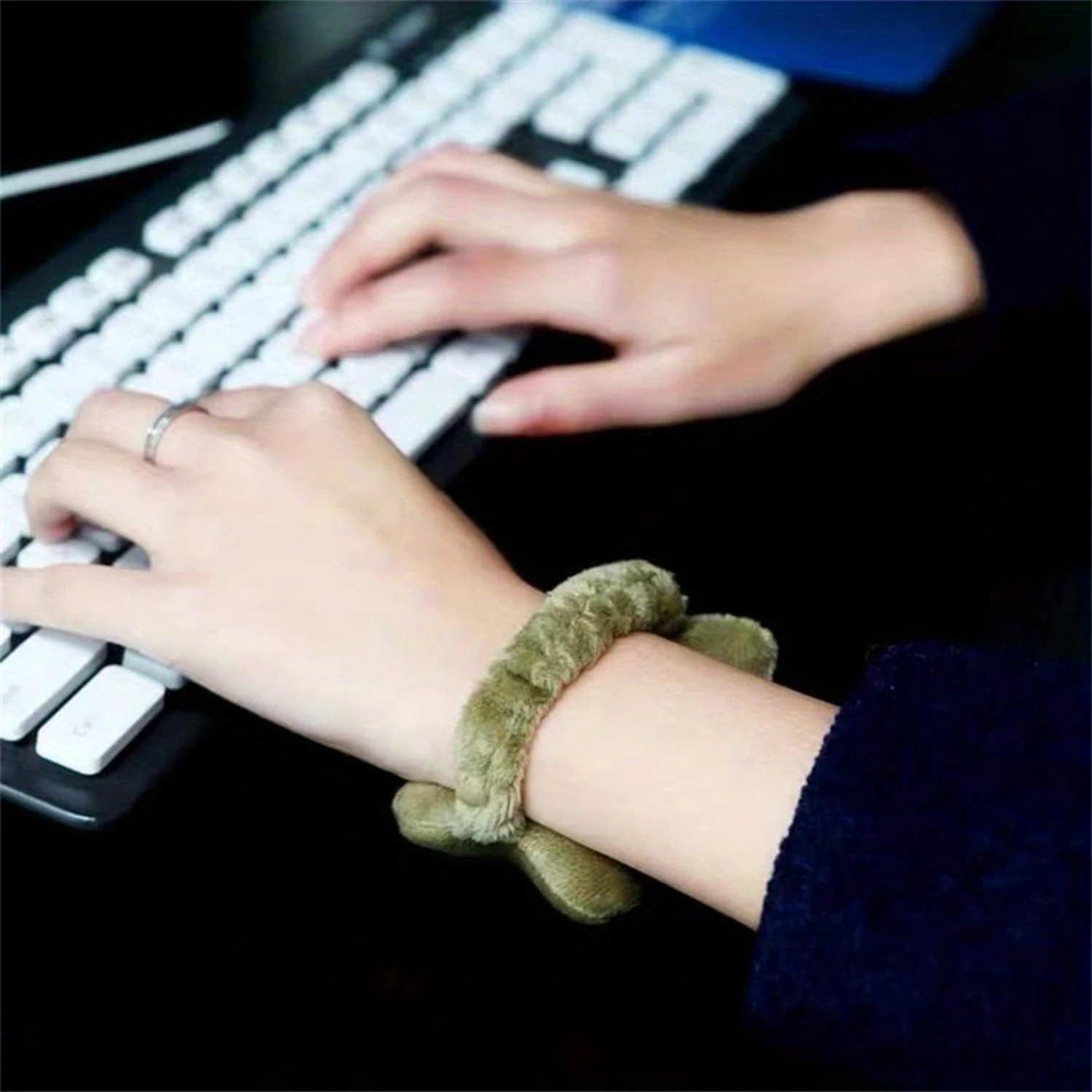 20 Pack Green Mini Freely Moved Wrist Support Pad Wrist Guard Pillow Office Computer Keyboard Mouse Pad Laptop Computer Game Wri