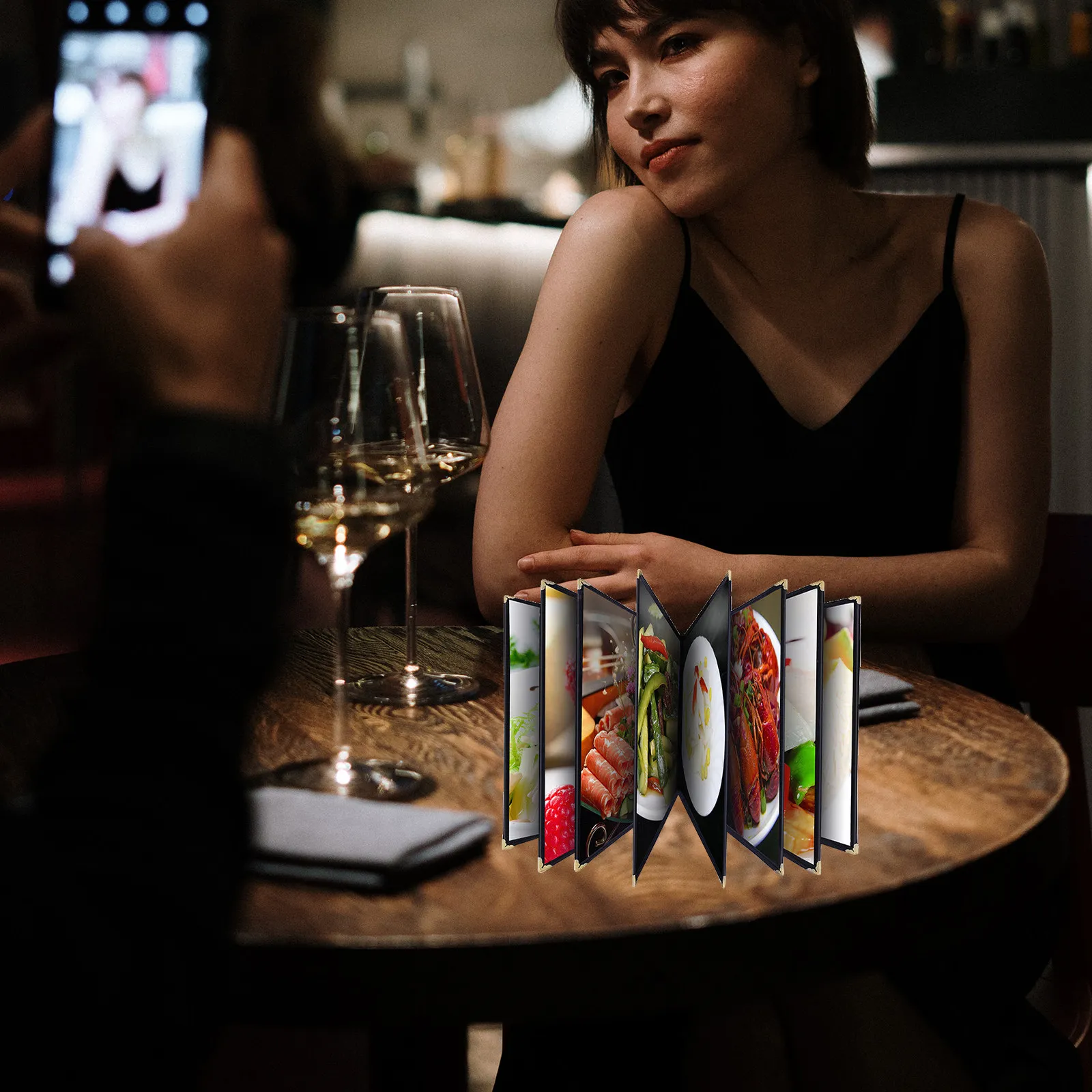 

Transparent Waterproof Menu Cover Restaurant Accessory Menu Protector for Western Restaurant Cafe Banquet Kitchen Recipe Book