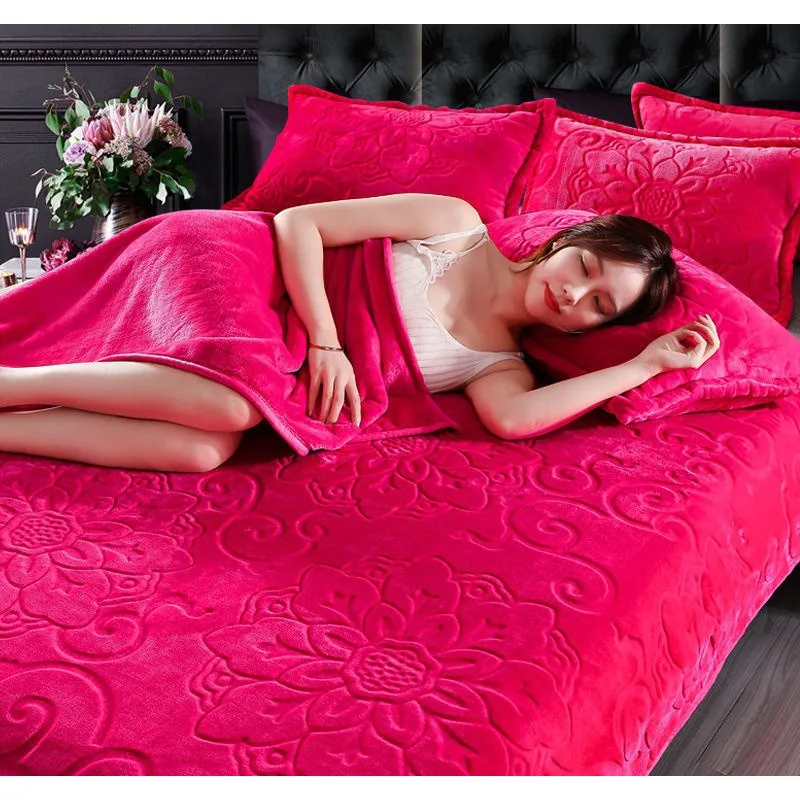 Warm Winter Blanket New Jacquard Fleece Blanket For Sofa Bed Cover Fluffy Soft Blankets And Throws Bedspread on the bed