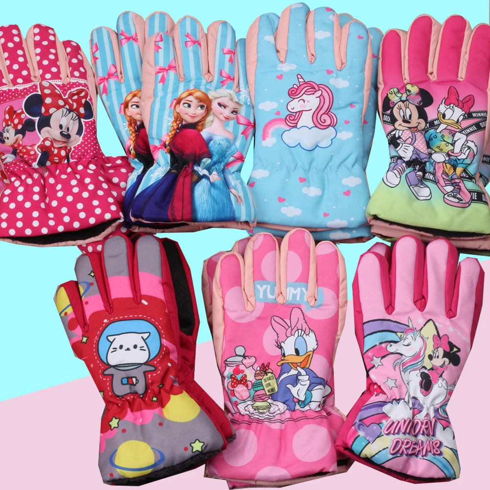 1pair Winter girl Random children\'s skiing gloves Outdoor cartoon windproof plush and thick insulation girls glove 5-12Years