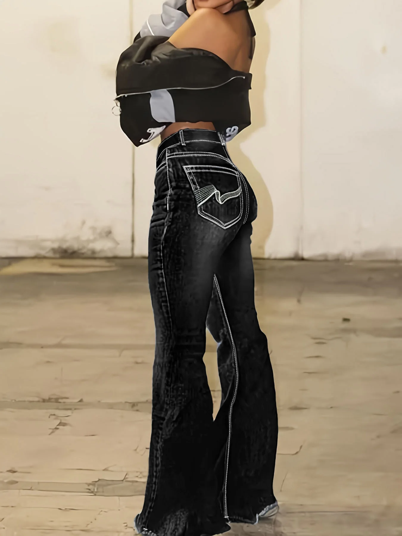 بالإضافة إلى حجم المرأة المطرزة جيب متوهج الجينز عالية الخصر سليم صالح السراويل تصميم شريط أسود عصري