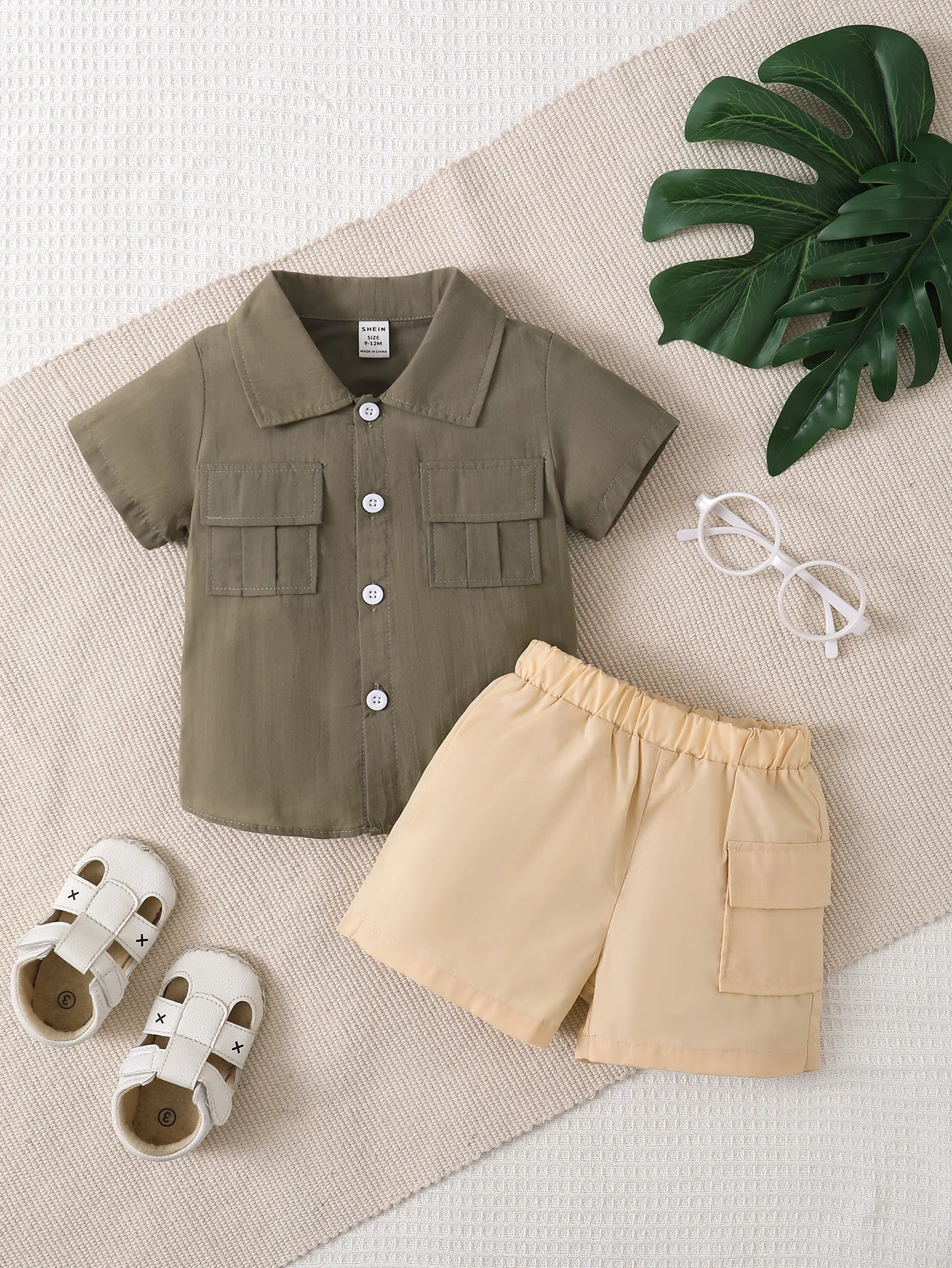 Daily Style Toddler Boy Handsome Suit Army Green Lapel Breasted Pocket Short Sleeve T-Shirt Top + Apricot Shorts Two-Piece Set