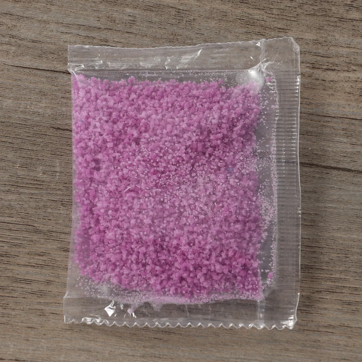 

10 г флуоресцентных фиолетовых светящихся в темноте гранул для бутылок с пожеланиями, аквариумов, бассейнов, садовых дорожек