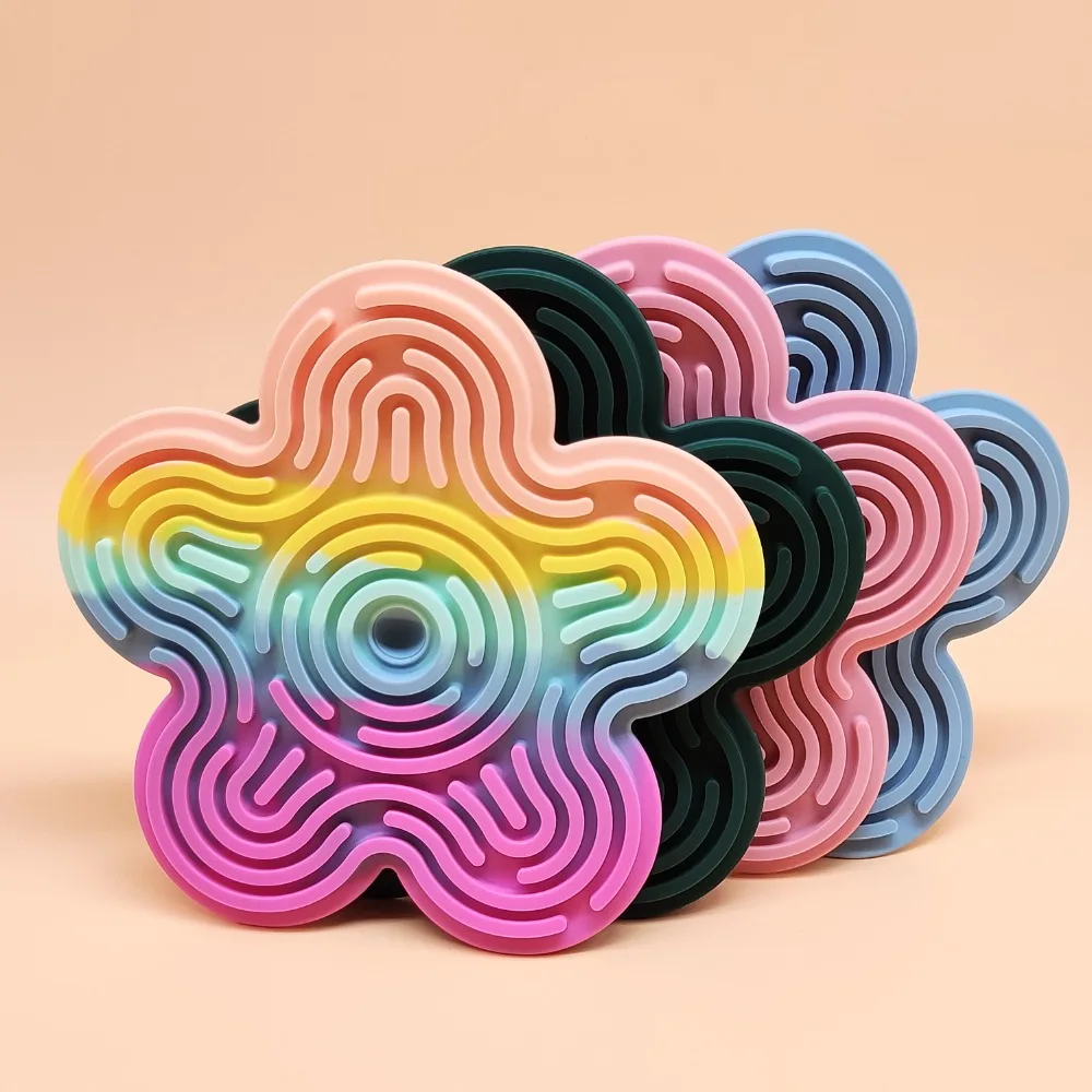 New Flower Shape Sensory Activity Board 18 Strings Silicone Fidget Pad Toys Stress Relief Autism Sensory Products for Kids 3+