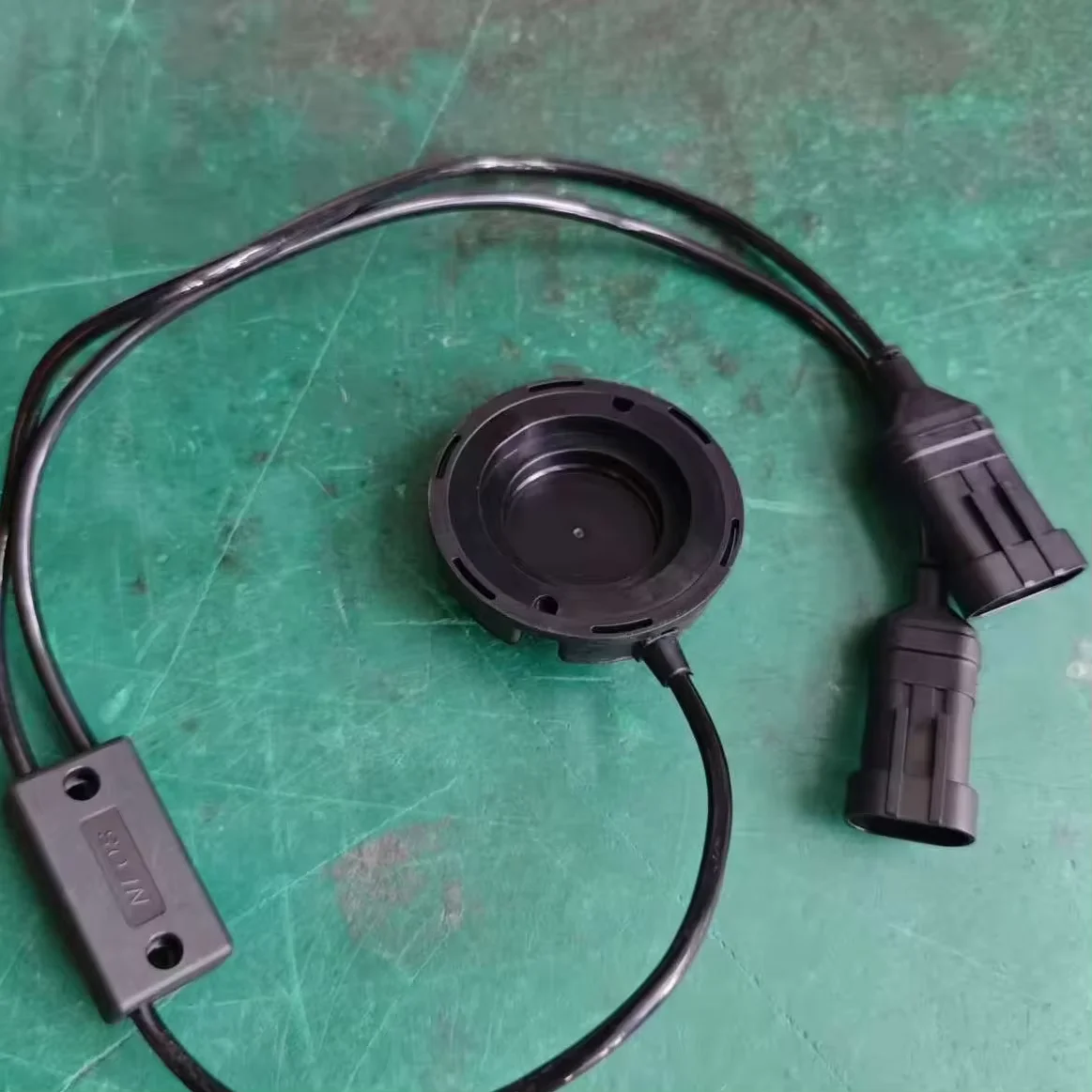 

Speed Sensor for I CON Golf Cart 48v 5kw Ac Motor Parts 64 Pulse 48v AQH54003B-XT AC Motor Encoder Sensor