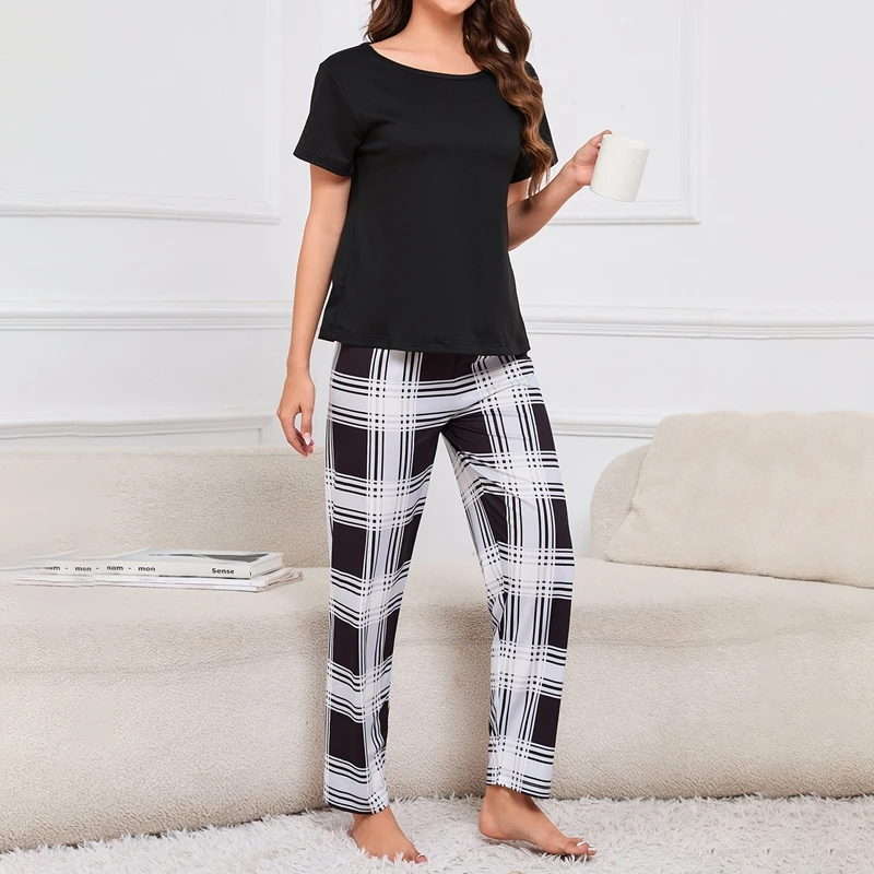 

Cozy Plaid Print Pajama Set for Women Soft Comfort Crew Neck Short Sleeve Tops & Pants Pajamas All-Season Sleepwear & Loungewear