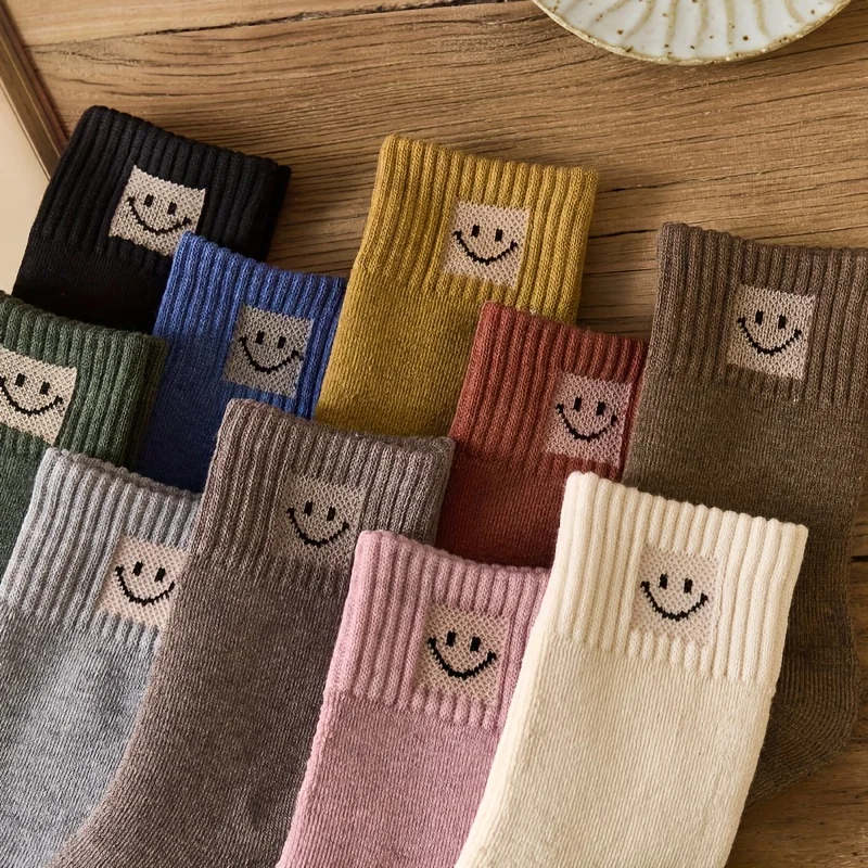 5 Pairs Cute Smiling Face Socks  Ankle Novelty Funny Socks Gifts For Womens Socks