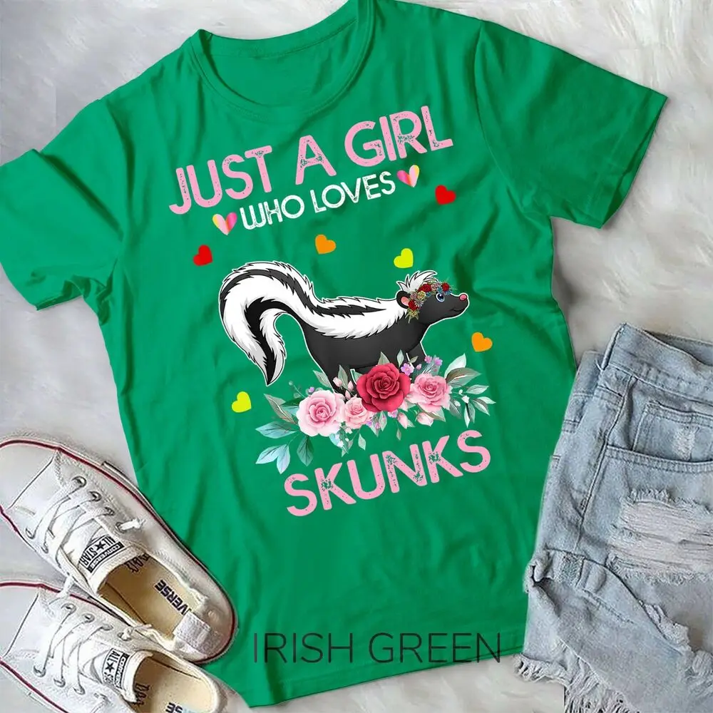 Skunk Tee For Women Grils Gift Just A Girl Who Loves Skunks Unisex T-shirt