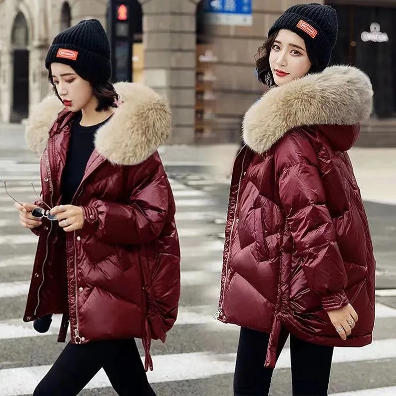 Chaqueta de plumón de algodón para mujer, parka informal, gruesa y cálida, con cuello de piel y capucha, abrigo impermeable de color rojo vino, 2023