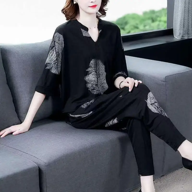 Variant: White [top + pants]
