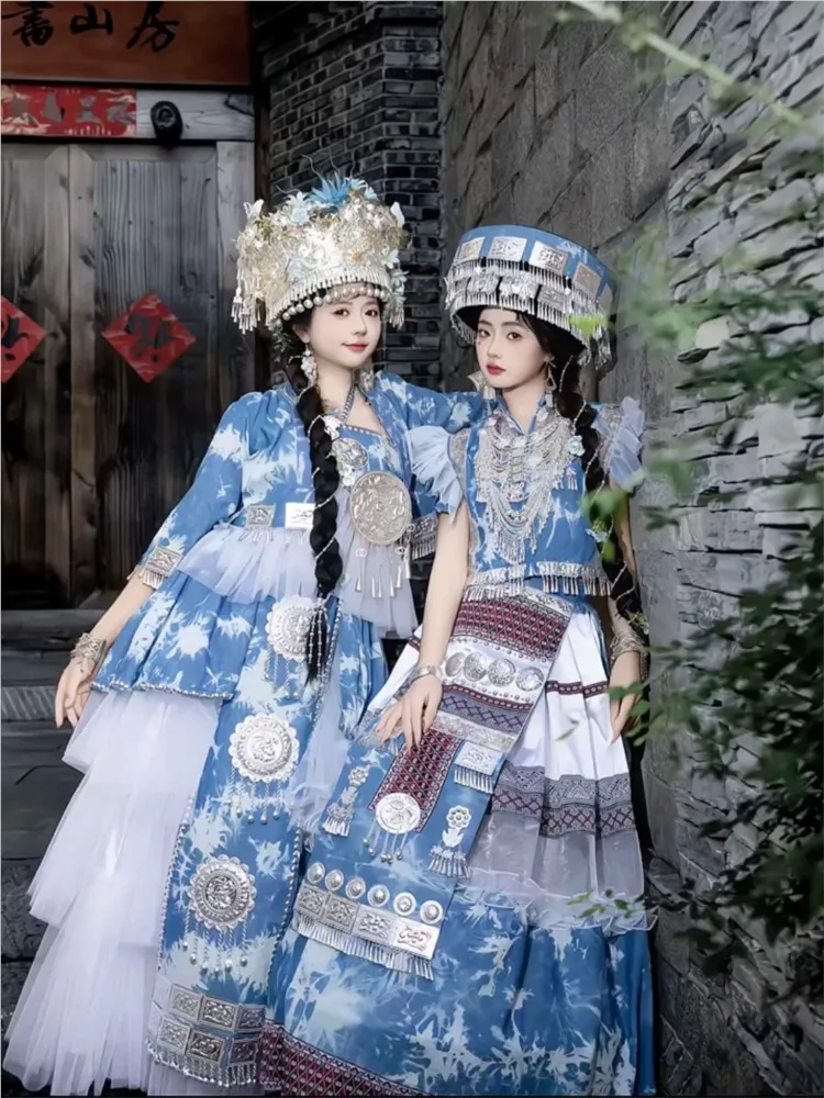 

Ethnic tie-dyed clothing wedding gowns ethnic-style costumes dance studio photography travel