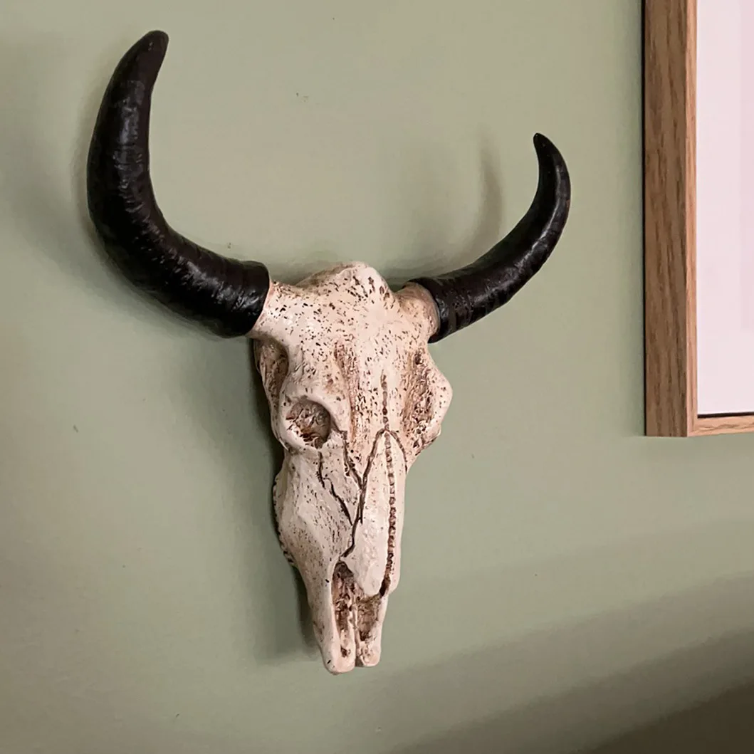 Halloween Longhorn Cow Skull Wall Hanging Vintage Bull Head Ornament Rustic Farmhouse Lodge Cabin Home Office Decor Gift