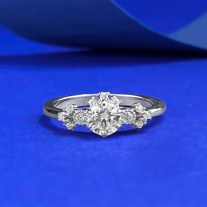 

CKT Crown Light Luxury 925 Sterling Silver White Diamond Ring Small and Set with High Carbon Diamond Versatile Sweet and Retro