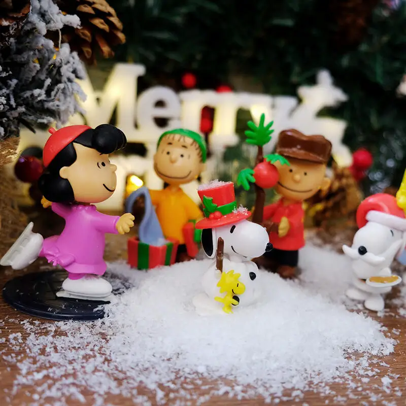 

Snoopy Christmas Festival Scene Ornament Cartoon Kawaii Snoopy Complete Ornament Set Surprise Gift for Friends Room Decoration