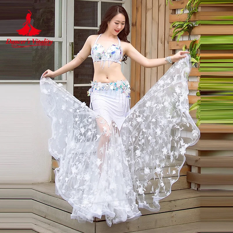 Roupa feminina oriental diamante, sutiã branco vermelho sexy e saia longa, performance de dança do ventre com duas peças, luxo