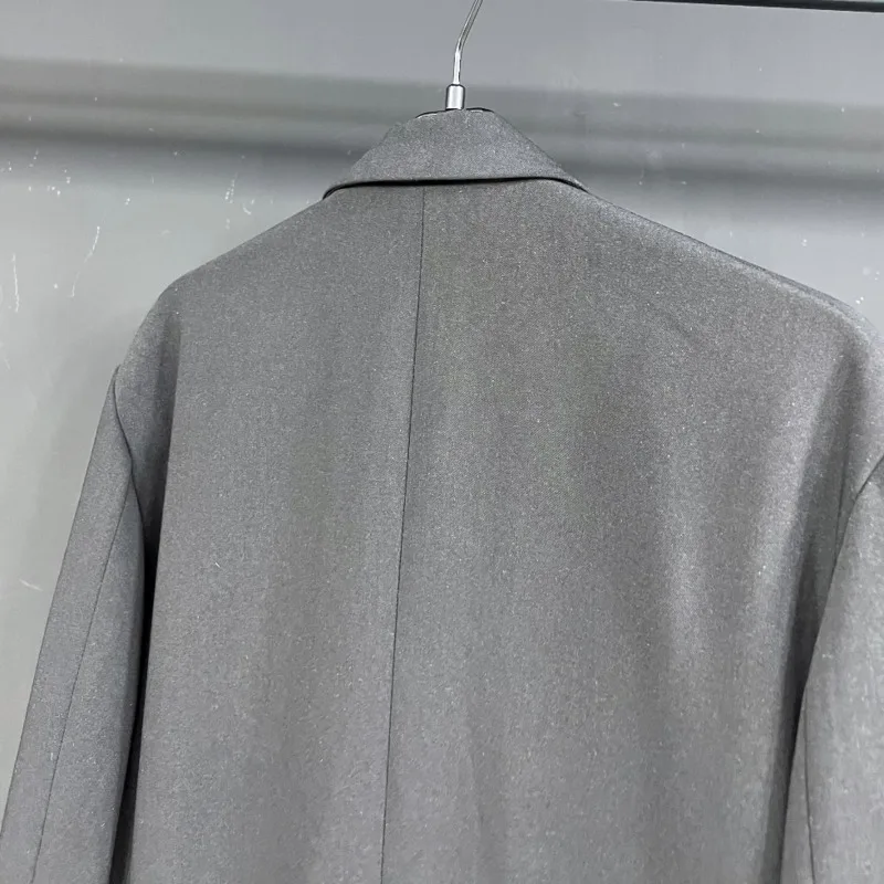 WVGA خريف شتاء جديد رجل المد دمرت المعادن الشرير برشام سلسلة روك البدلة معطف المتخصصة شيك عادية كم طويل السترة Ins W14182