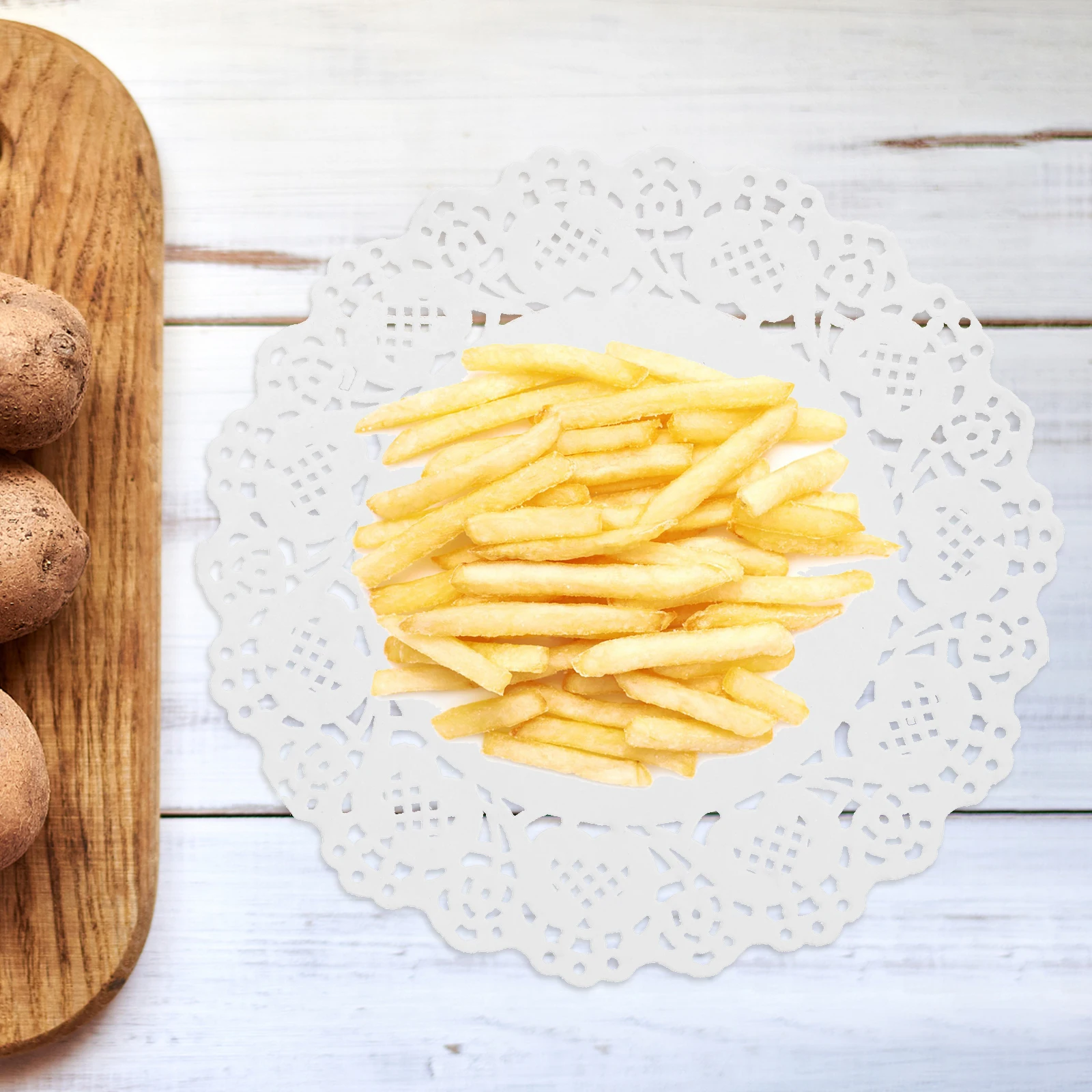 

200pcs Lace Paper Placemats Hollow Design Cake Doilies Grease Absorb Baking Sheets Disposable Food Grade Oil Absorbing Paper For