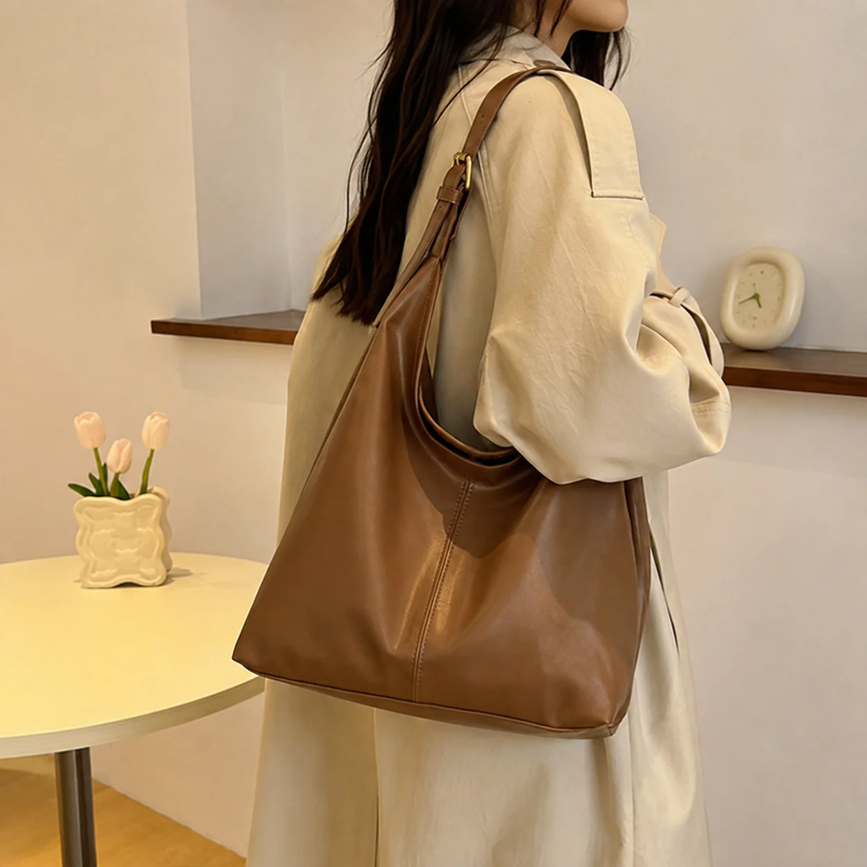 Women’s Large Capacity Hobo Shoulder Bag Soft Leather Look Adjustable Strap Slouchy Tote Handbag Casual Daily Purse