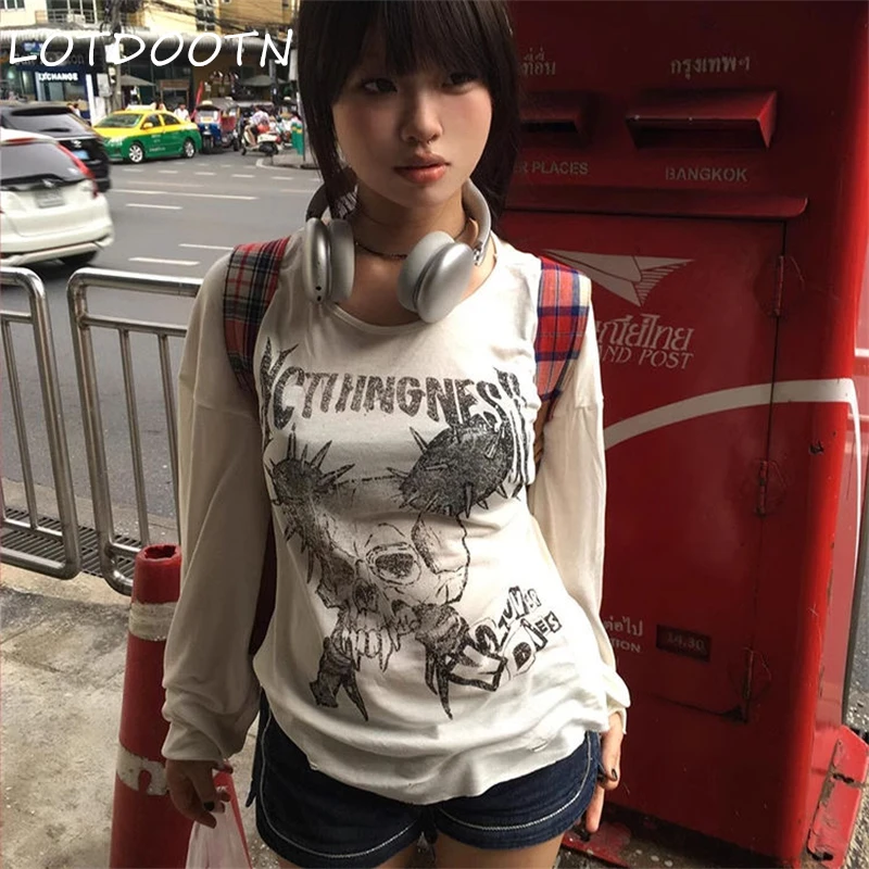 

LOTDOOTN Japanese Y2K Tshirts Long Sleeves Tops Woman Vintage 90s Clothes Tee Goth Grunge Tees 2000s Streetwear Sweet Girl Tops