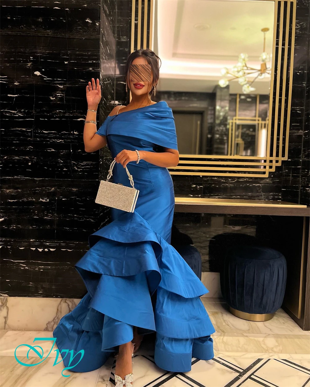 

Customized Elegant Satin Mermaid Evening Dress Simple Boat Neck Prom Dresses Luxury Tiered Sweep Train Special Occasion Gowns
