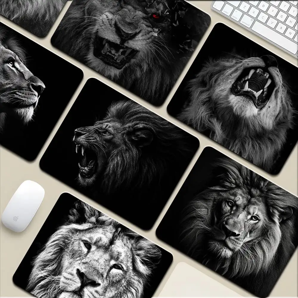 

Черно-белый лев, маленький коврик для мыши, коврик для клавиатуры, подушка для ноутбука, нескользящая настольная панель