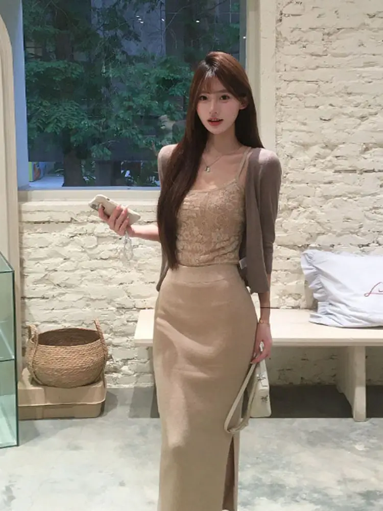 

Retro Fashion Knitted Cardigan Strap Half Skirt Three-piece Set Spring 2026 Ultra Popular Whole Set Comfortable Long Sleeve H...