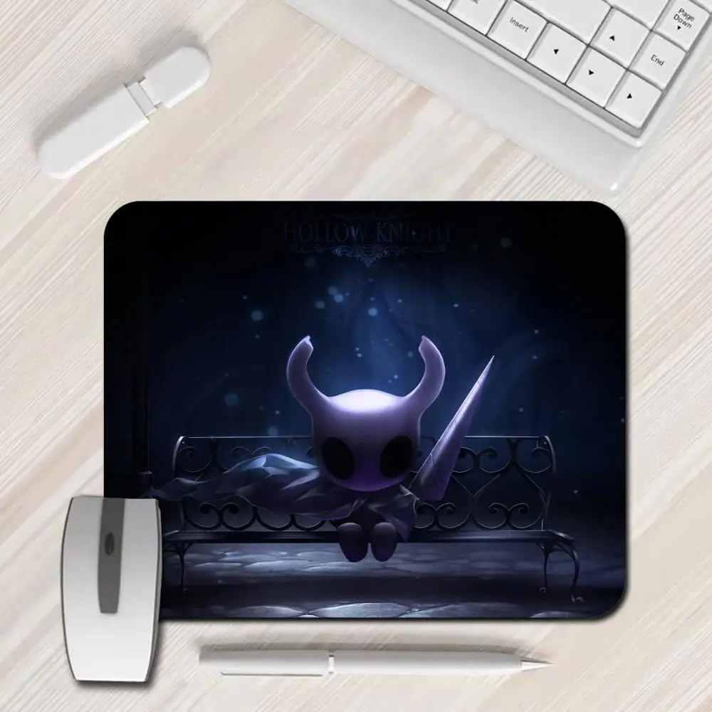 

Gaming Mouse Pad Hollow Knight XS Small Mousepad For PC Gamer Desktop Decoration Office Mouse Mat Deskmat Rug
