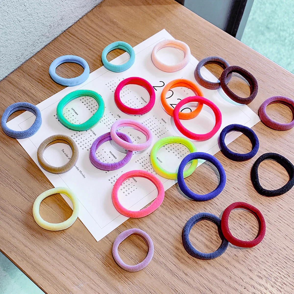 25-100PCS Diameter 4cm Hair Scrunchy For Women Hair Bands Elastic Seamless Link Rope Hair Accessories Headdress Hair Ties image 2