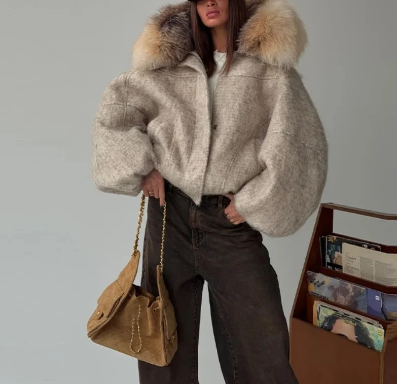 

Artificial Fur Collar Long Sleeved Warm Jacket Vintage High Street Fashion Coat New Autumn Winter Outerwear