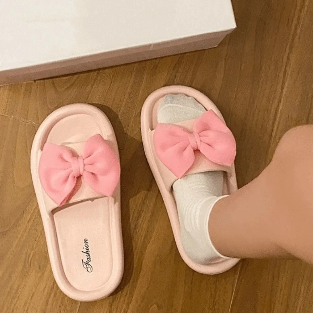

Повседневные тапочки с бантом из мультфильма, нескользящие шлепанцы на платформе, сандалии с 3D бантом, толстая верхняя обувь для дома и улицы