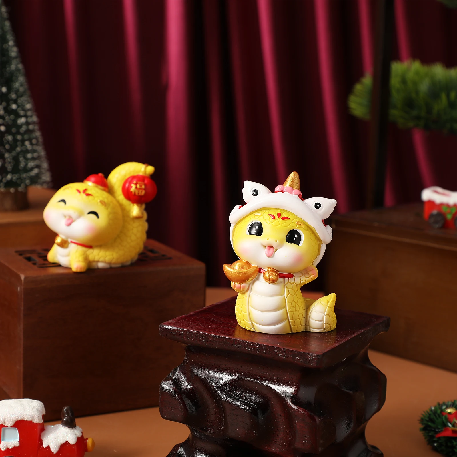 

2 pcs Snake Mascot Figures Resin Mini Craft Adornment Table Shelf Car Decor Chinese New Year 2025 Cartoon Animal Figurines