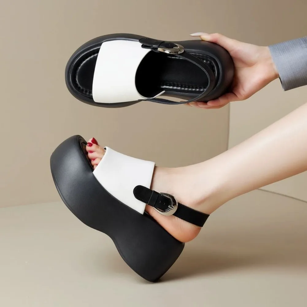 Soft Leather Thick-soled Women's Outerwear 2026 New Style Thick-soled Height-increasing Soft-bottom Roman Sandals