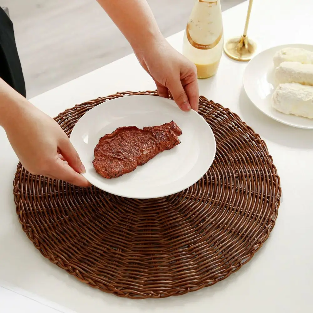

Dining Table Decoration Imitation Rattan Woven Placemats Anti-Skid Round Heat-insulating Pad Non-Slip Pot Holder Living Room