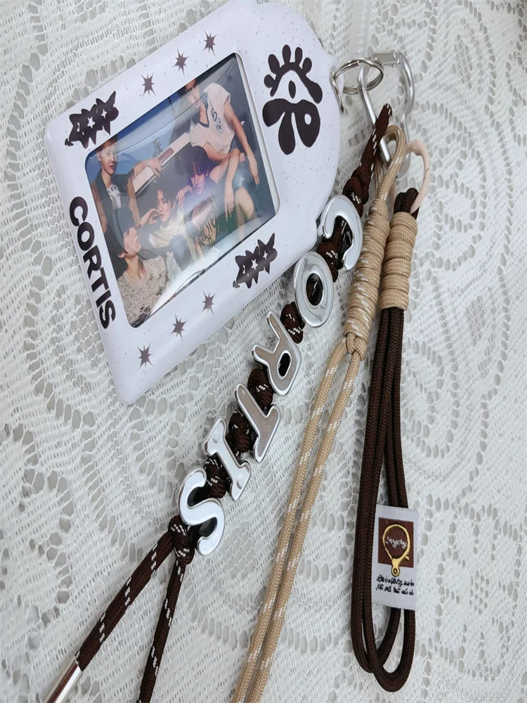 Kpop المعبود كورتيس المحيط اليدوية حبل المفاتيح على ظهره المفاتيح مارتن جيمس Juhoon Seonghyeon Keonho المشجعين جمع الهدايا