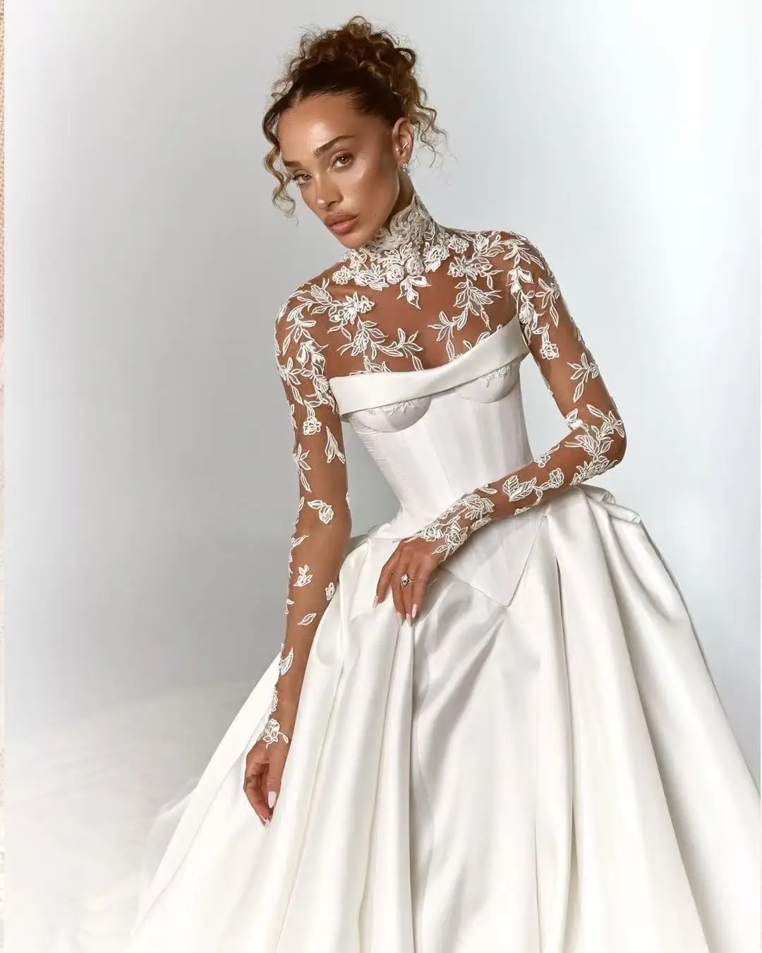 Luxury Satin Corset Wedding Dress Detachabl Lace Long Sleeves, A-Line Ball Gown amanda novias official customiz Vestido de Noiva